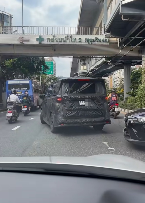 รถป้ายทะเบียนแปลก TC นำหน้า รถป้ายทะเบียนแปลก TC นำหน้า