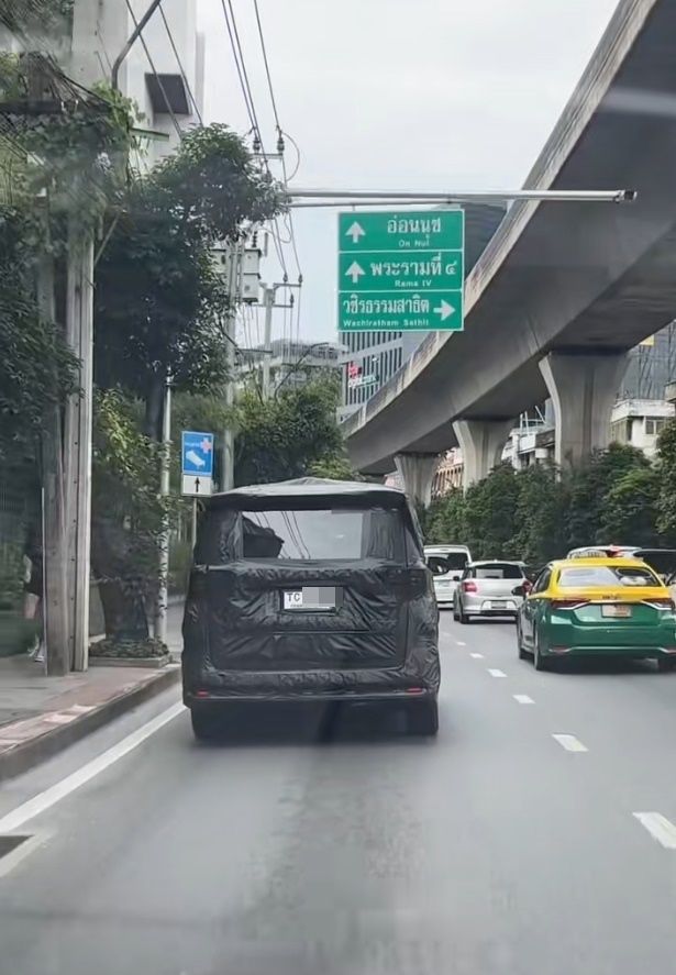 รถป้ายทะเบียนแปลก TC นำหน้า รถป้ายทะเบียนแปลก TC นำหน้า