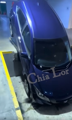 ทางลงชั้นล่าง ทางลงชั้นล่าง