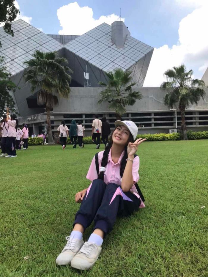 เปิดวาร์ป น้องบี นางฟ้าโต๊ะจีน เปิดวาร์ป น้องบี นางฟ้าโต๊ะจีน