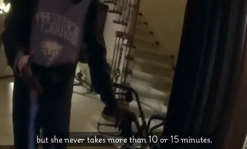 ฮีโร่ 4 ขา พาตำรวจไปช่วยคุณยาย ฮีโร่ 4 ขา พาตำรวจไปช่วยคุณยาย