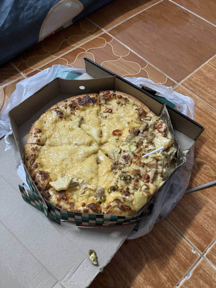 สั่งพิซซ่าผ่านเดลิเวอรี่ สั่งพิซซ่าผ่านเดลิเวอรี่