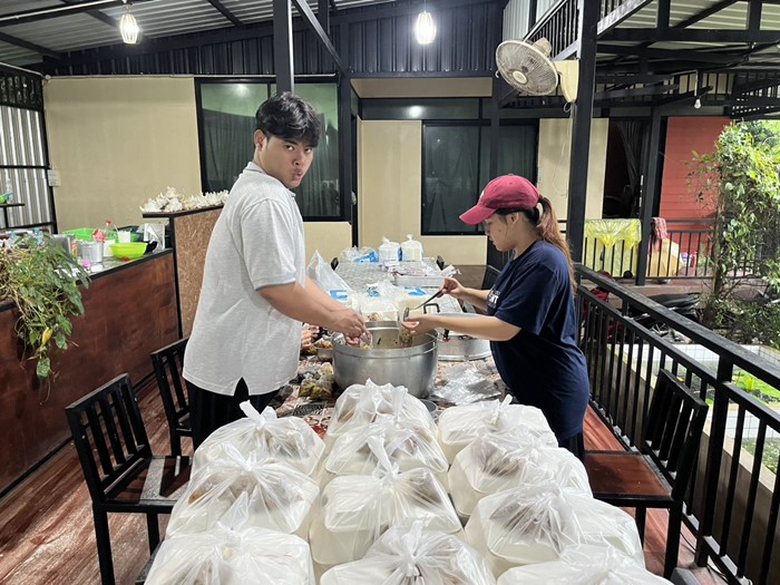 ศูนย์พักพิงน้ำท่วมหาดใหญ่ ที่ ม.อ. ศูนย์พักพิงน้ำท่วมหาดใหญ่ ที่ ม.อ.
