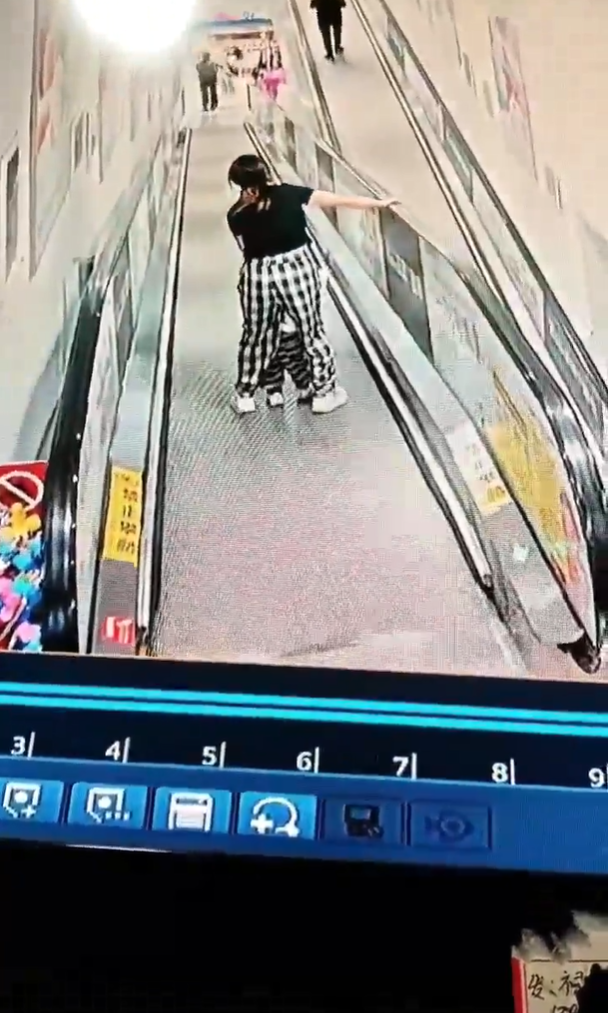 บันไดเลื่อน บันไดเลื่อน