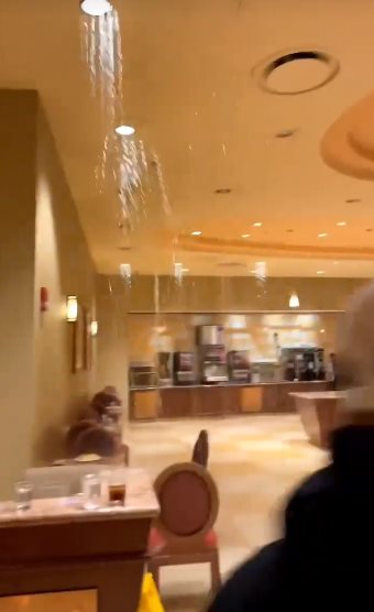 เพดานถล่มกลางโรงแรม เพดานถล่มกลางโรงแรม