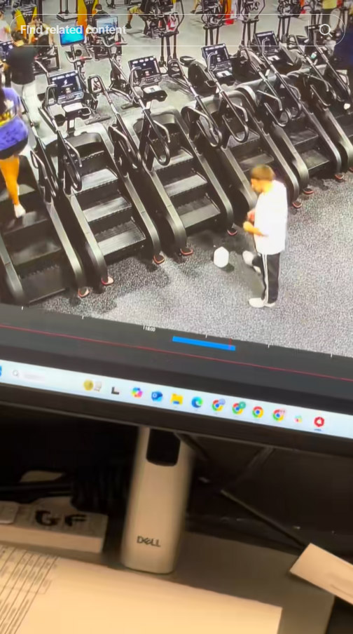 หนุ่มสุดนอยด์ กระเป๋าหายในยิม หนุ่มสุดนอยด์ กระเป๋าหายในยิม