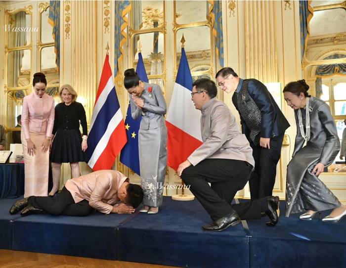 อนุทิน กราบพระบาท เจ้าฟ้าสิริวัณณวรีฯ อนุทิน กราบพระบาท เจ้าฟ้าสิริวัณณวรีฯ