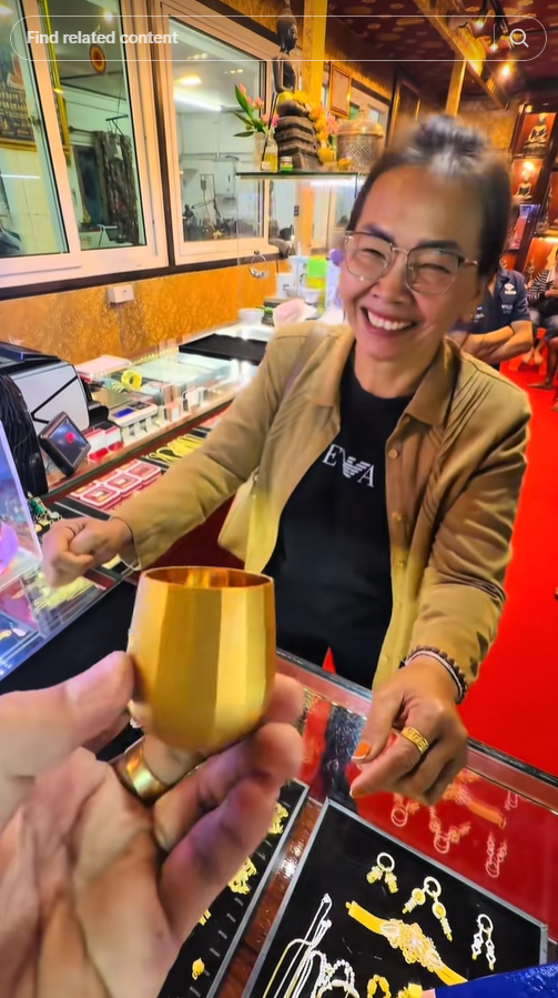 แก้วน้ำทองคำ แก้วน้ำทองคำ