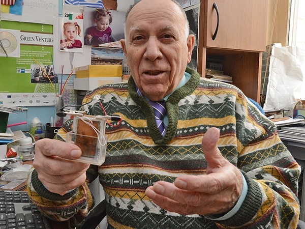 แบตเตอรีประดิษฐ์ แบตเตอรีประดิษฐ์