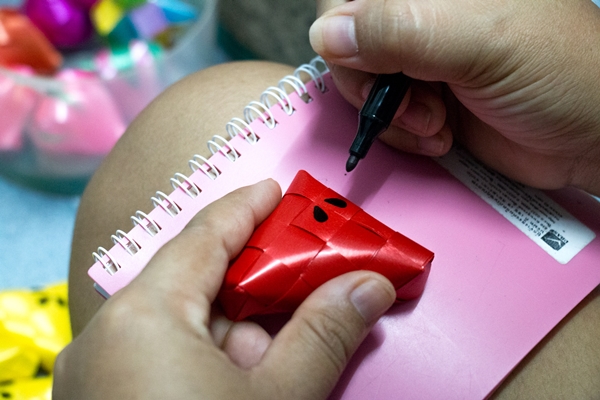 วิธีพับเหรียญโปรยทาน วิธีพับเหรียญโปรยทาน