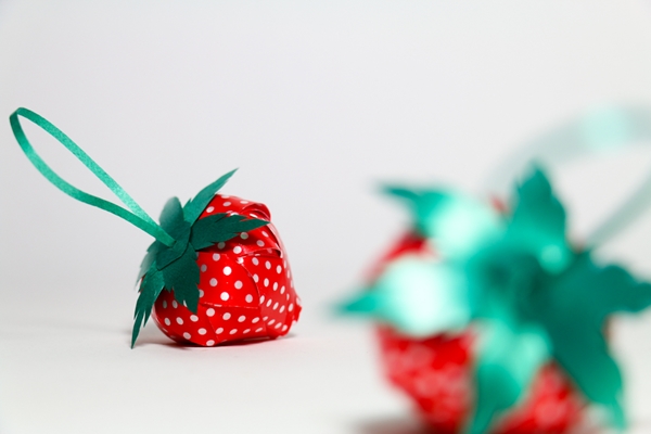 วิธีพับเหรียญโปรยทาน วิธีพับเหรียญโปรยทาน