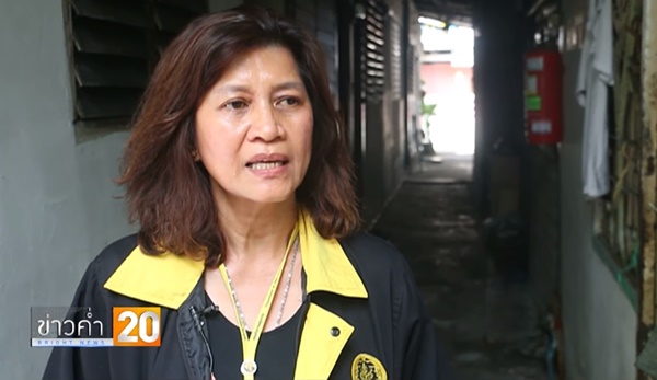 ลุงเล็ก รภป. ใจบุญ นำอาหารเลี้ยงแมวจรจัด ลุงเล็ก รภป. ใจบุญ นำอาหารเลี้ยงแมวจรจัด