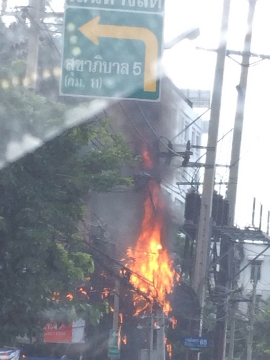 ไฟไหม้ สายไฟฟ้าแรงสูง ไฟไหม้ สายไฟฟ้าแรงสูง