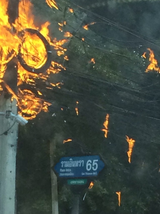 ไฟไหม้ สายไฟฟ้าแรงสูง ไฟไหม้ สายไฟฟ้าแรงสูง