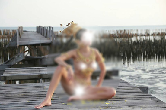 ถ่ายแบบเปลือย ถ่ายแบบเปลือย