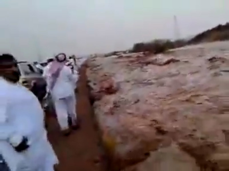 น้ำท่วมทะเลทราย น้ำท่วมทะเลทราย