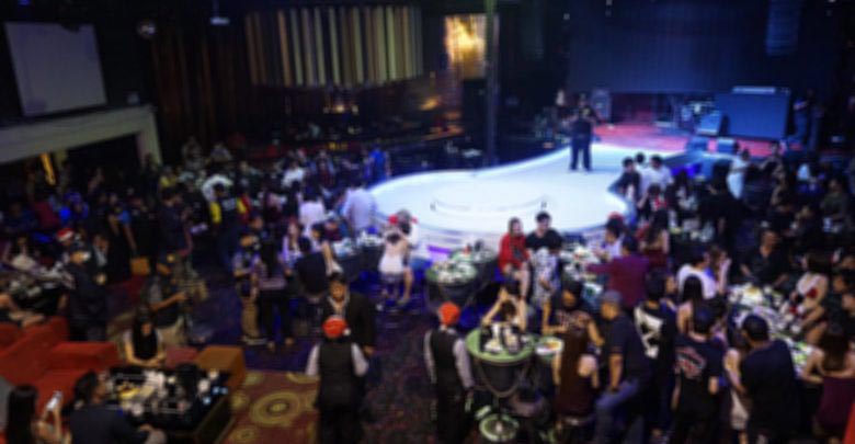 ผับทูมอโรว์แลนด์ ผับทูมอโรว์แลนด์