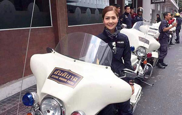 บิ๊กไบค์ชนมอเตอร์ไซค์ บิ๊กไบค์ชนมอเตอร์ไซค์