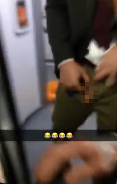 แกล้งเพื่อน แกล้งเพื่อน