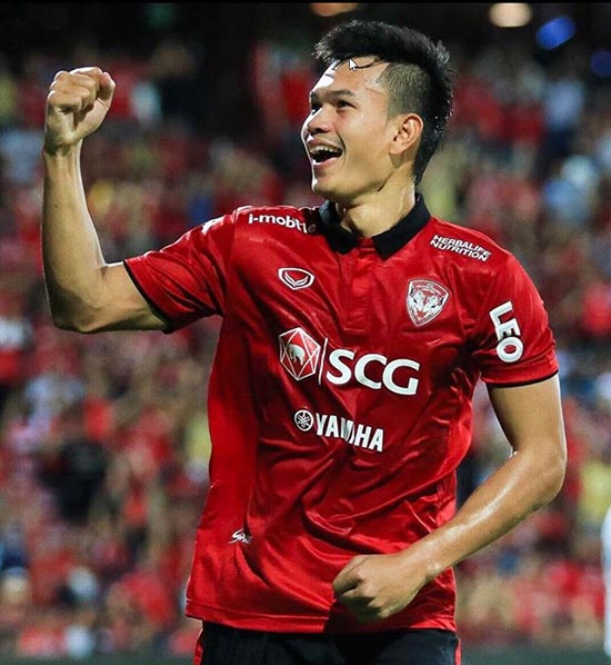 กอล์ฟ อดิศักดิ์ กอล์ฟ อดิศักดิ์