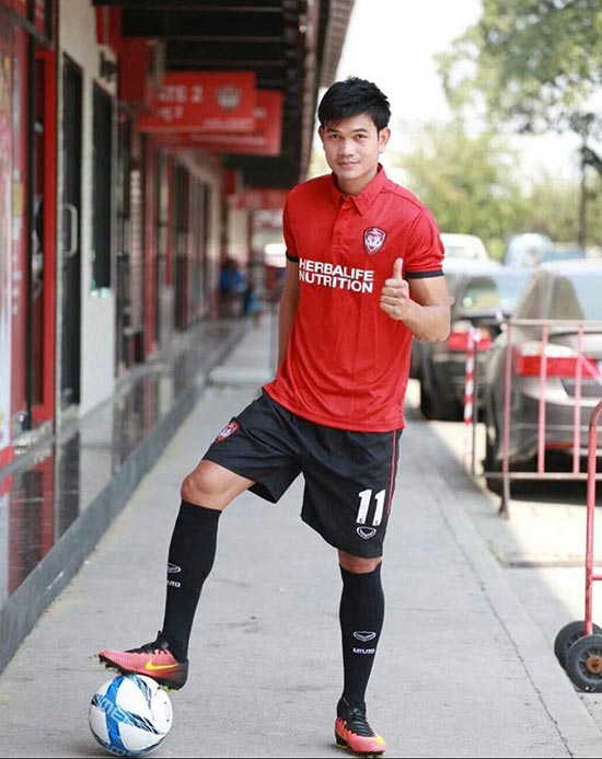 กอล์ฟ อดิศักดิ์ กอล์ฟ อดิศักดิ์