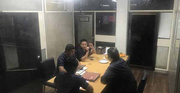 ติ๊งค์ ลูกเลี้ยงกรณ์ ติ๊งค์ ลูกเลี้ยงกรณ์