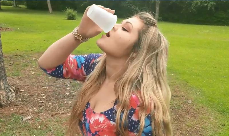 กินฉี่หมา กินฉี่หมา