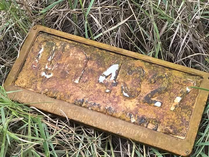 รถเก๋งจมน้ำ รถเก๋งจมน้ำ