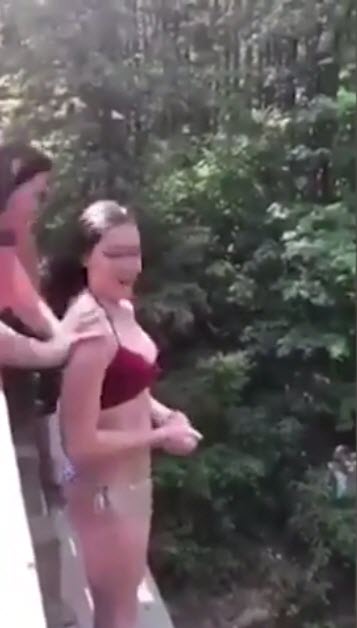 เพื่อนแกล้ง เพื่อนแกล้ง