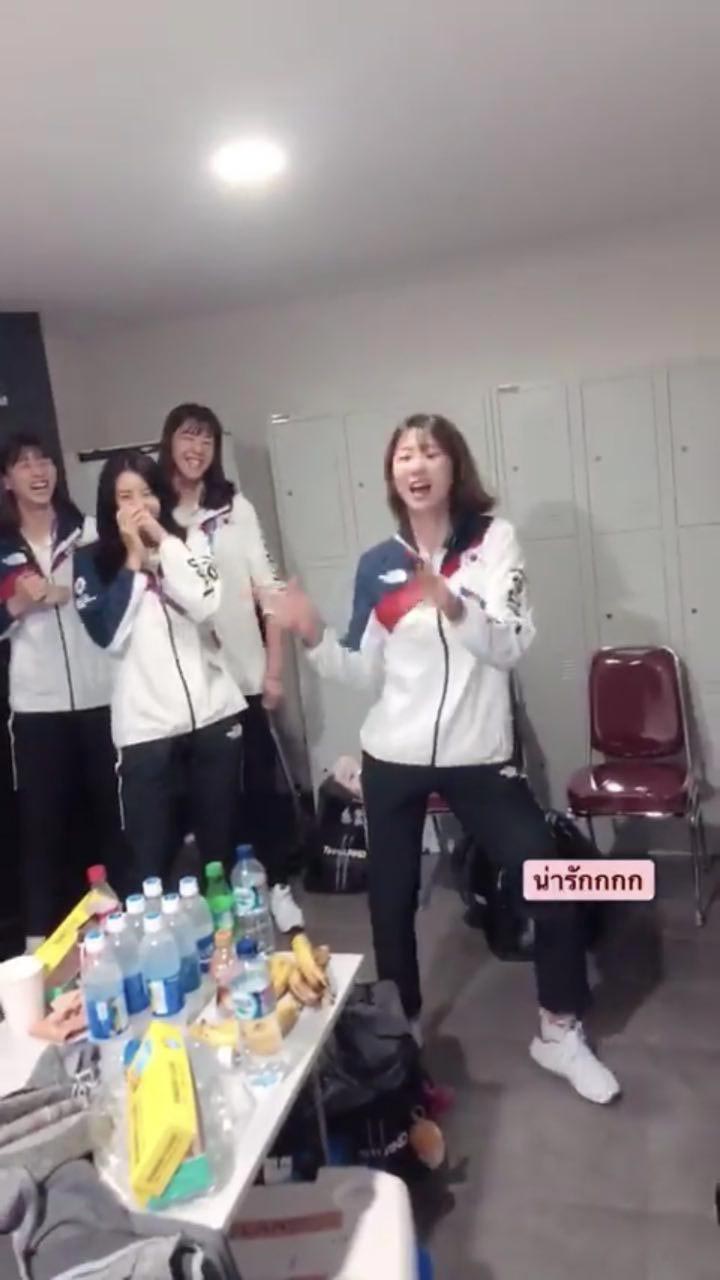 นักวอลเลย์บอลหญิง นักวอลเลย์บอลหญิง