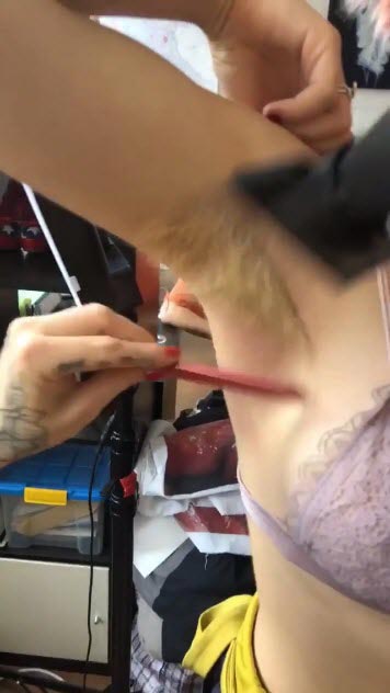 แฟชั่นขนรักแร้ แฟชั่นขนรักแร้