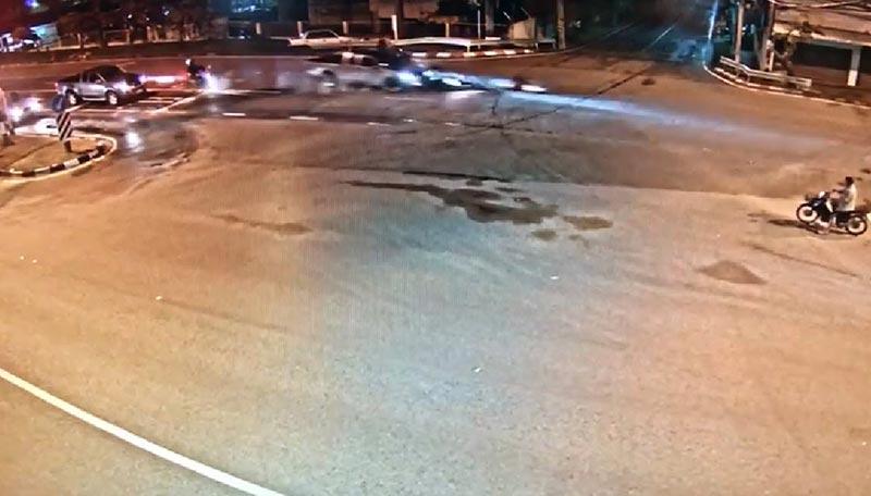 ขับรถแหกด่าน ขับรถแหกด่าน