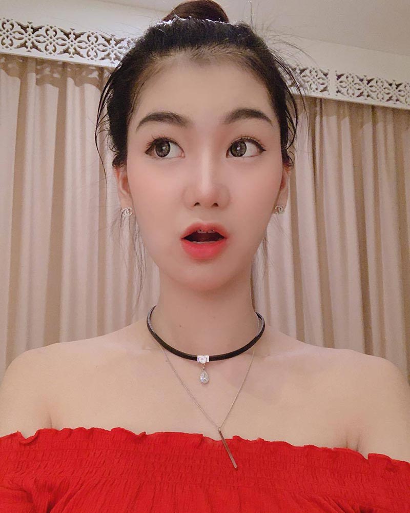 ใบเตย เพลงที่มีงูออกมา ใบเตย เพลงที่มีงูออกมา