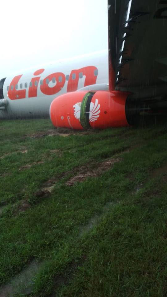 เครื่องบินไถลออกนอกรันเวย์ เครื่องบินไถลออกนอกรันเวย์