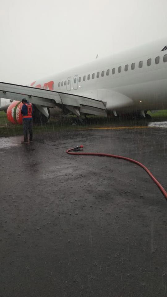 เครื่องบินไถลออกนอกรันเวย์ เครื่องบินไถลออกนอกรันเวย์