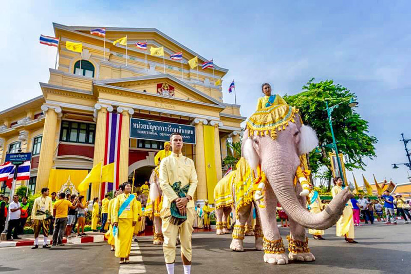 หมอพลาย ลาดทองแท้ หมอพลาย ลาดทองแท้