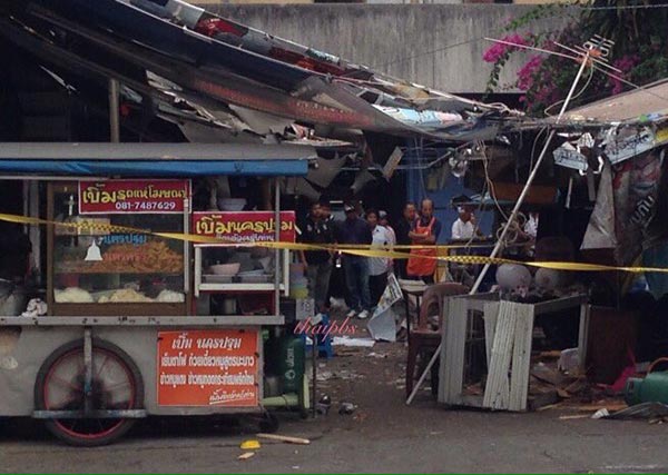 ระเบิดตลาดโต้รุ่ง ระเบิดตลาดโต้รุ่ง