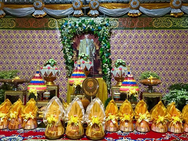 บัวขาว บัวขาว