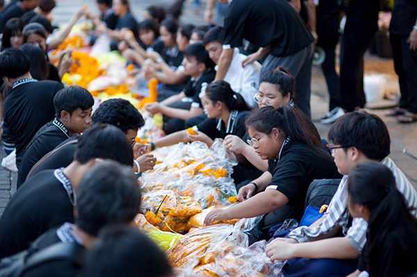 ซุ้มดอกไม้ปากคลองตลาด ซุ้มดอกไม้ปากคลองตลาด