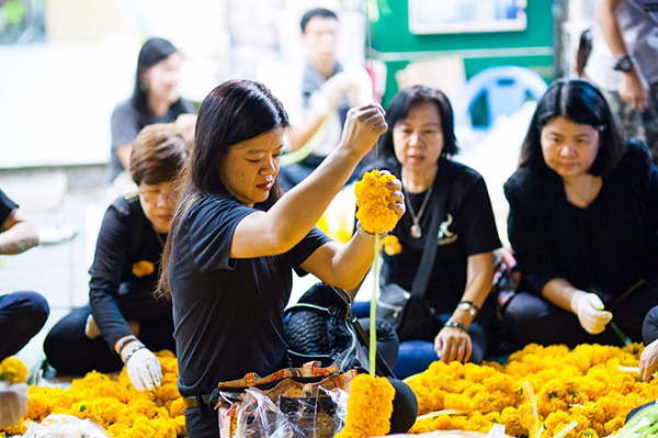 ซุ้มดอกไม้ปากคลองตลาด ซุ้มดอกไม้ปากคลองตลาด