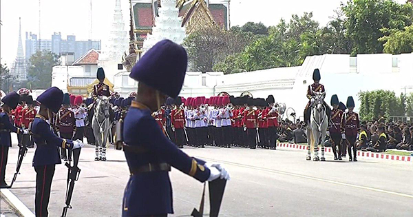 ริ้วขบวนพระบรมราชอิสริยยศ ริ้วขบวนพระบรมราชอิสริยยศ