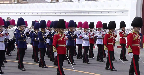 ริ้วขบวนพระบรมราชอิสริยยศ ริ้วขบวนพระบรมราชอิสริยยศ