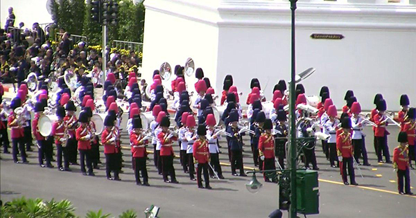 ริ้วขบวนพระบรมราชอิสริยยศ ริ้วขบวนพระบรมราชอิสริยยศ