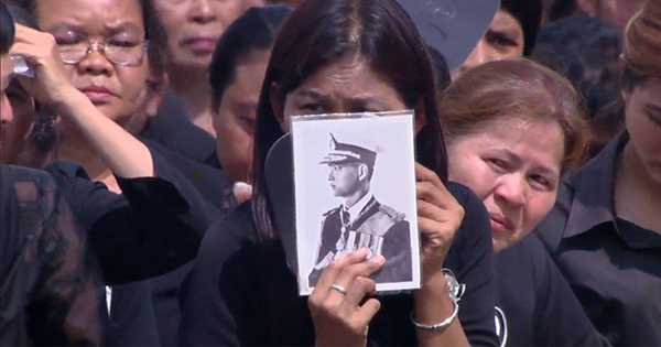 ริ้วขบวนพระบรมราชอิสริยยศ ริ้วขบวนพระบรมราชอิสริยยศ