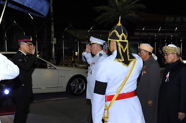สมเด็จพระบรม เสด็จปัตตานี สมเด็จพระบรม เสด็จฯปัตตานี