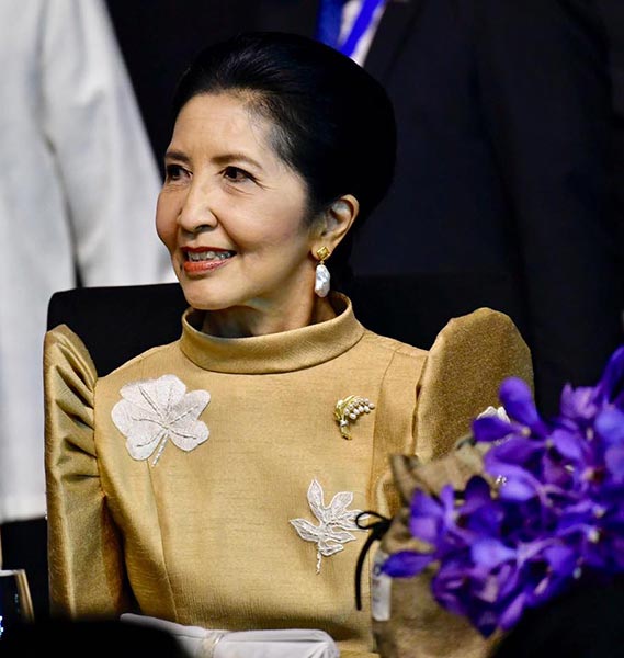 ประยุทธ์ จันทร์โอชา ประยุทธ์ จันทร์โอชา