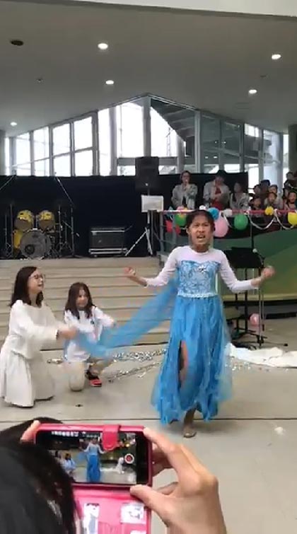 คลิปเด็กเอลซ่า คลิปเด็กเอลซ่า