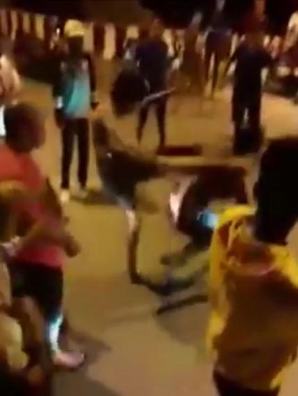 คลิปคนต่อยกัน คลิปคนต่อยกัน