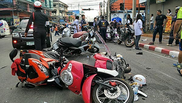 กระบะชนแล้วหนี กระบะชนแล้วหนี