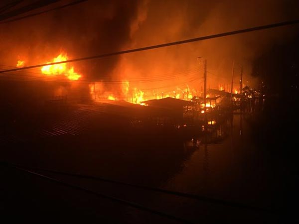 ไฟไหม้ชุมชน ไฟไหม้ชุมชน